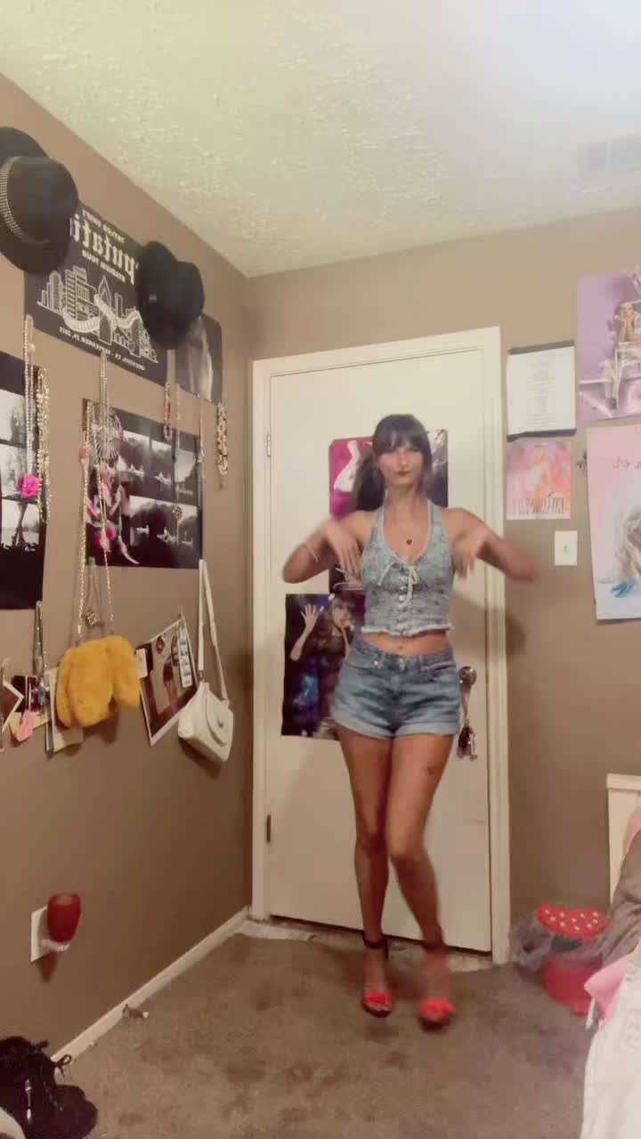 @the.life.of.a.showgirlts