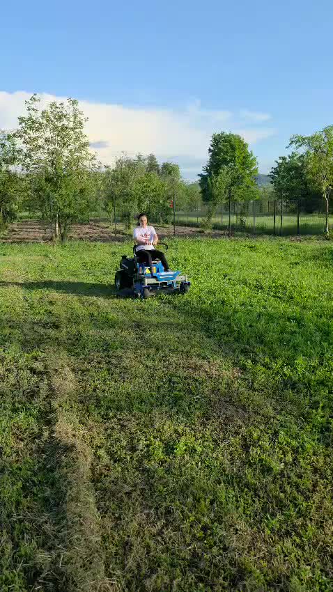 @CiupaHouse 👣 Viața la țară