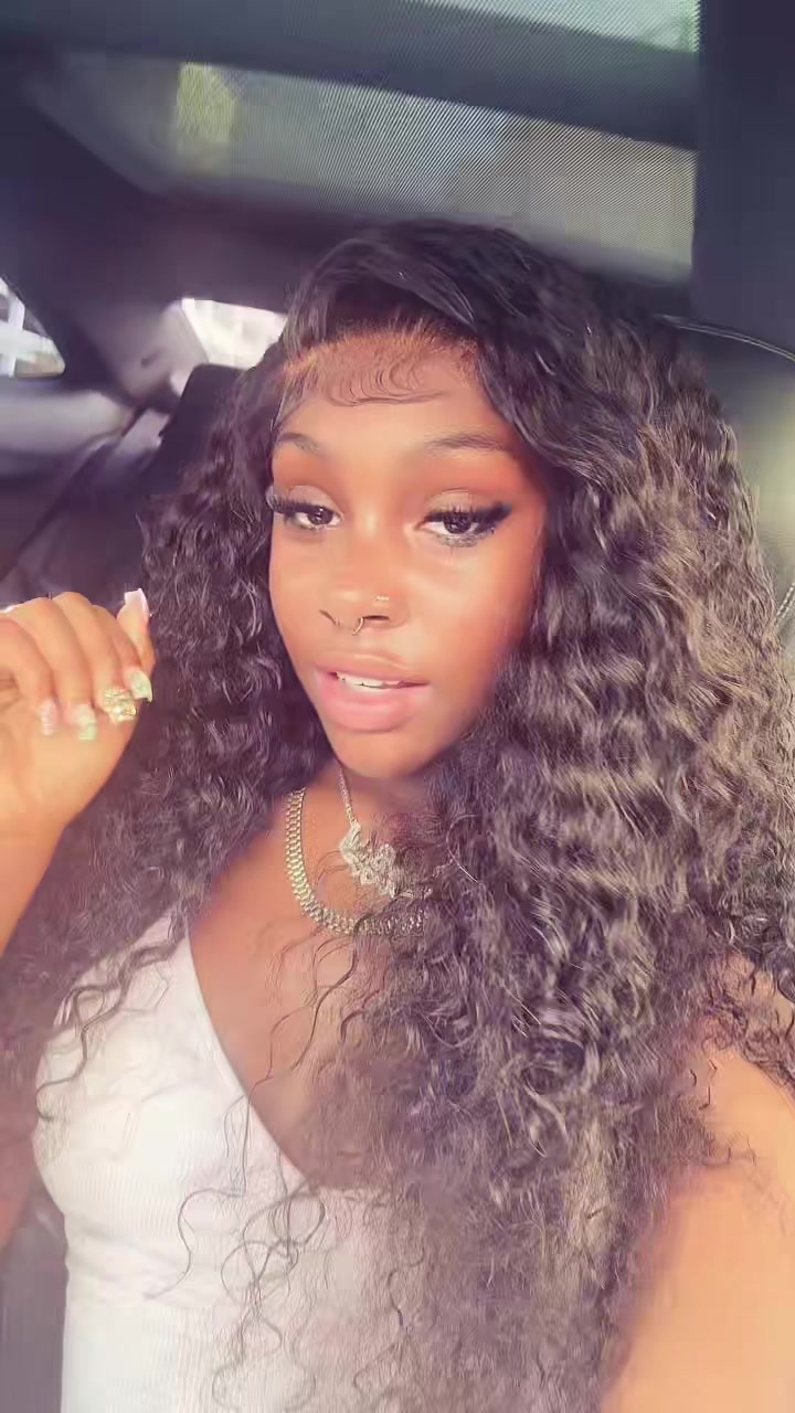 @⃟