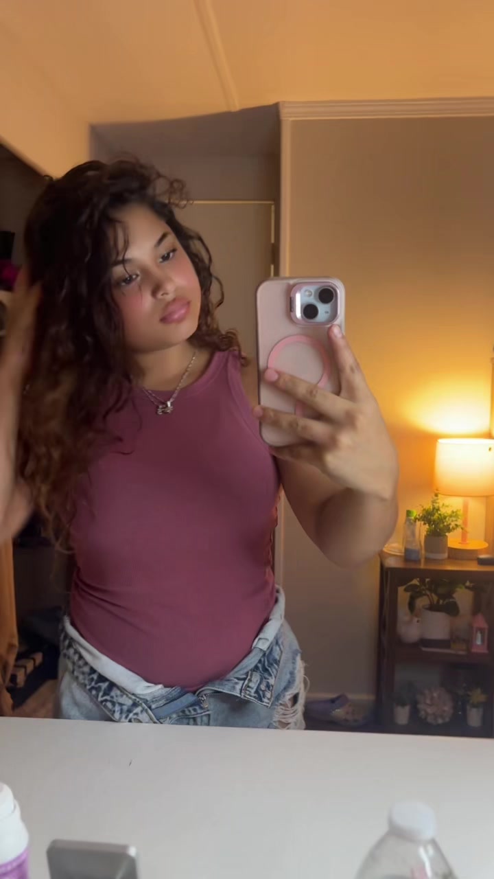 @Lia_sofia🎀