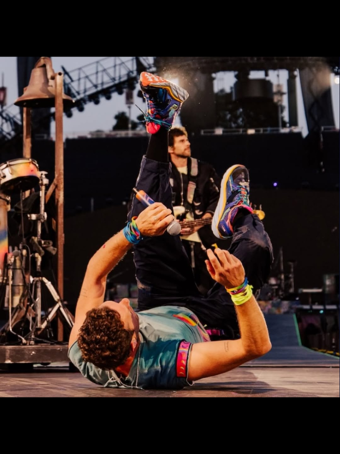 @COLDPLAYCHRIS♾️