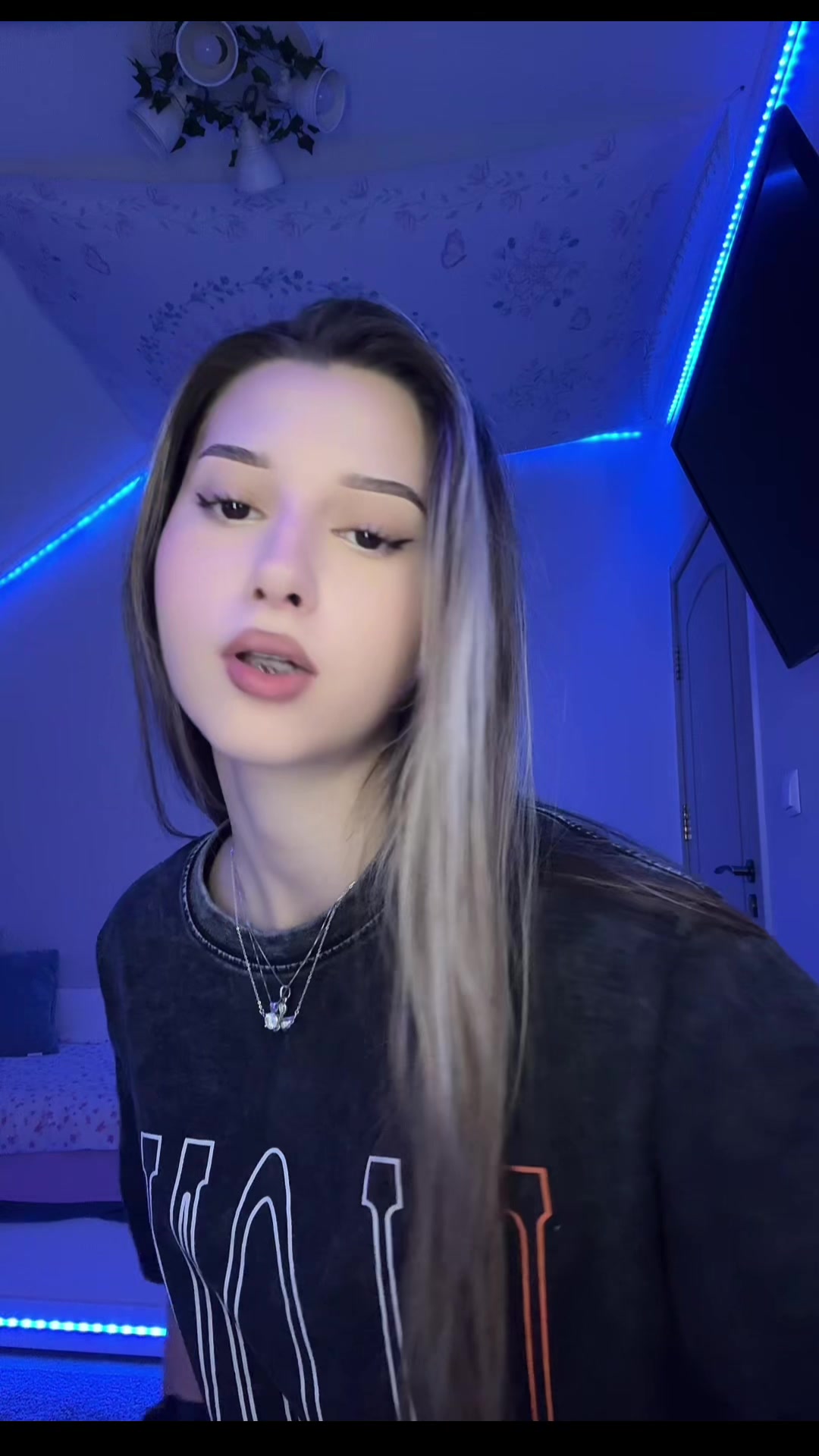 @𝗸𝗮𝗿𝗶𝗻𝗮𝗮𝘁𝗻
