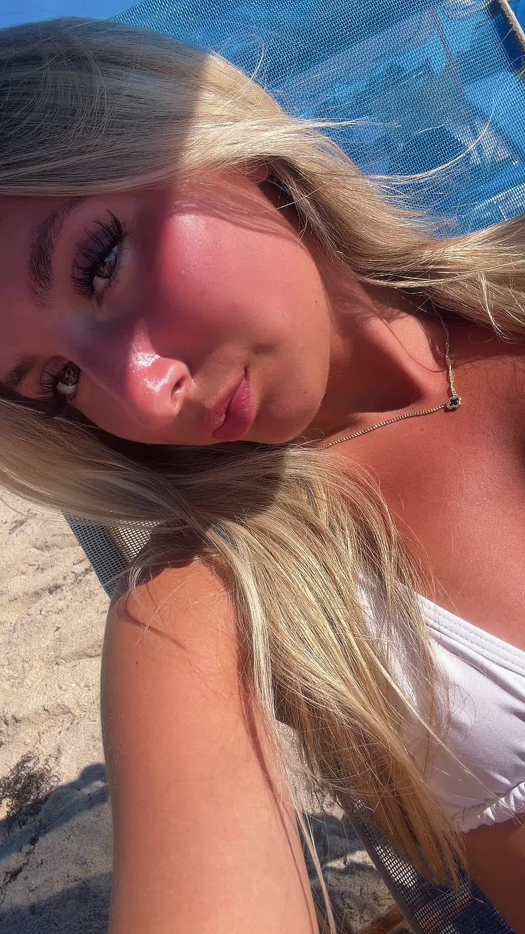 @Carlee