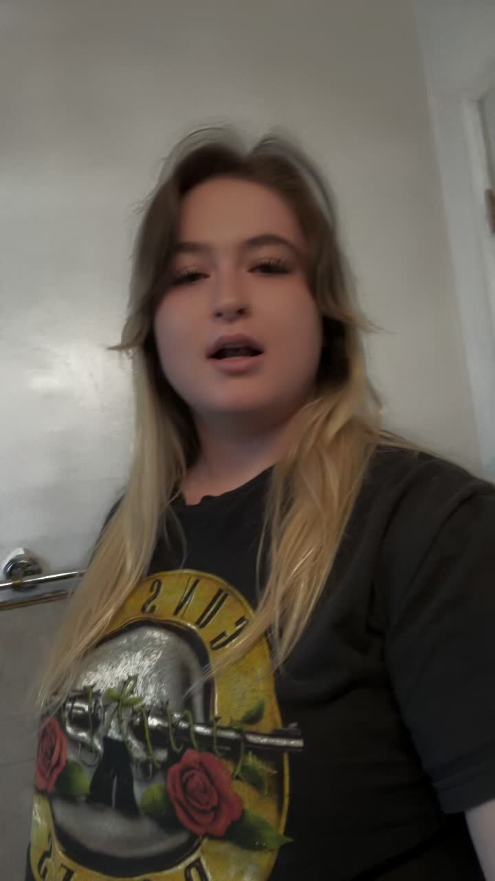 @Sabrina Marie