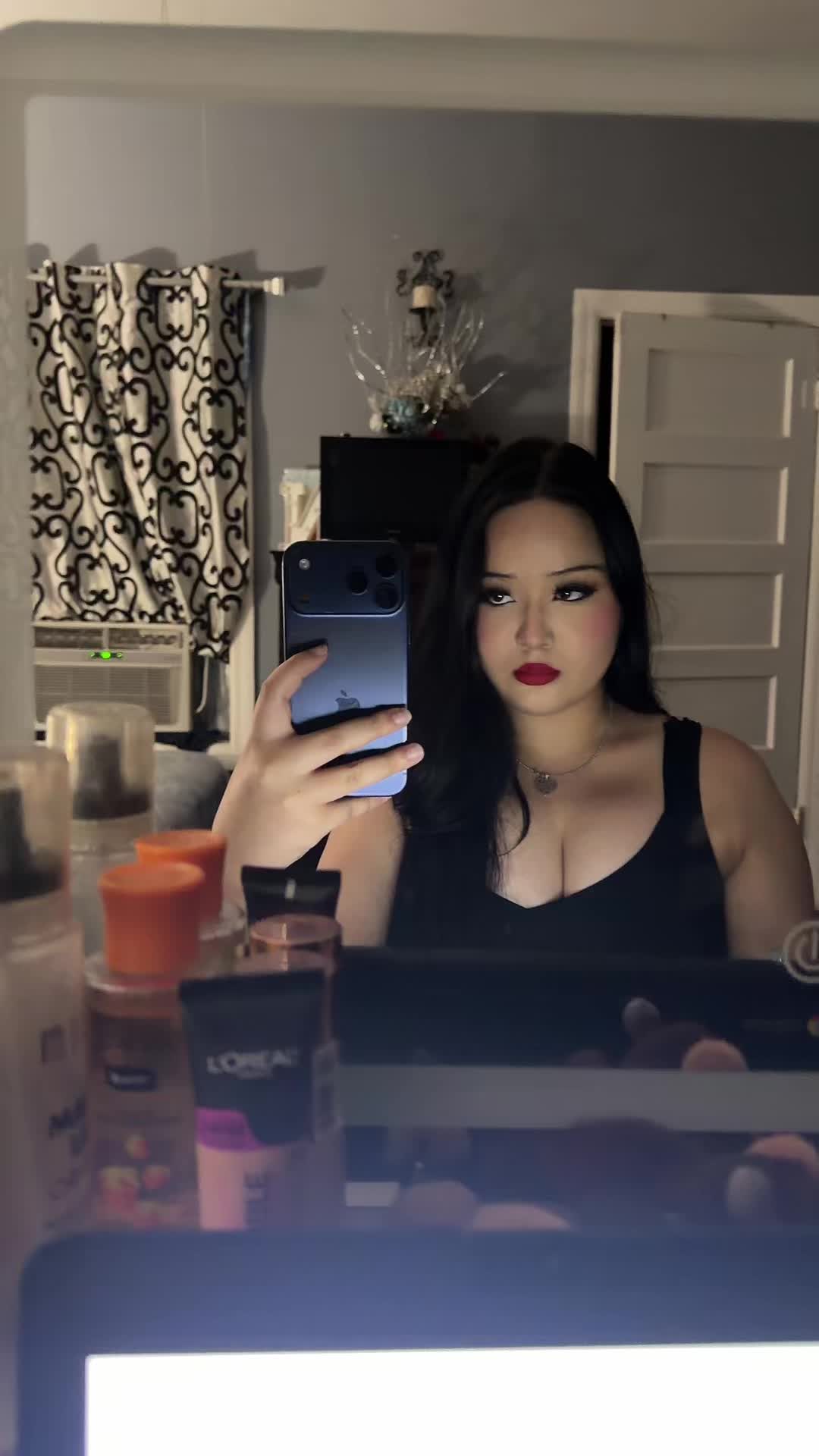 @Nicole G