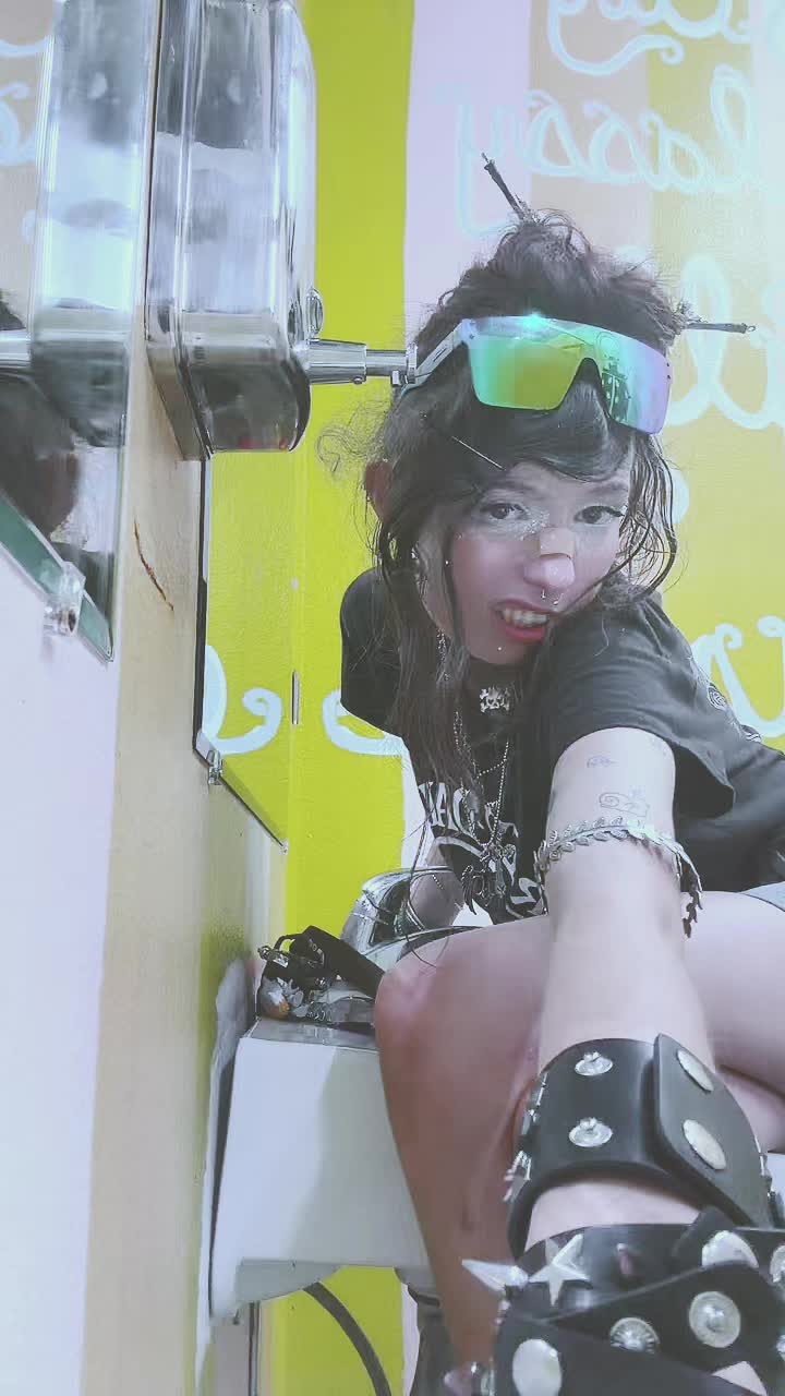@fluttershysbushhair