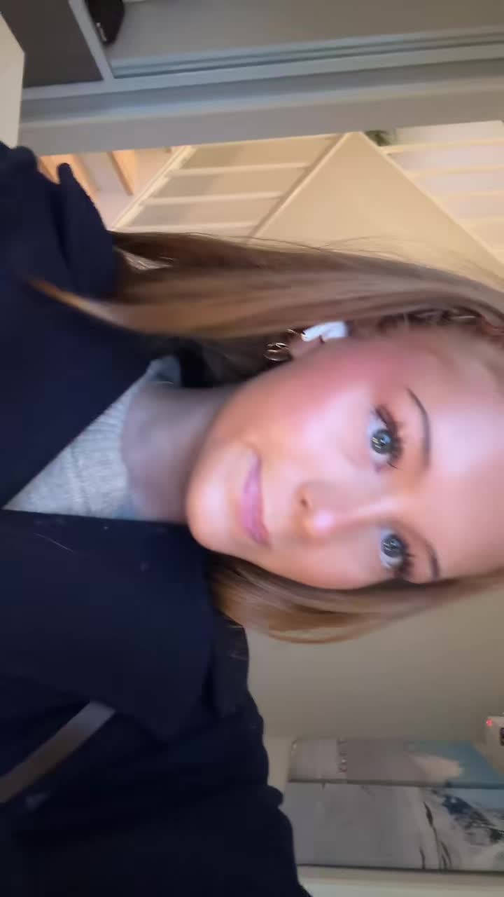 @🍸LEAH SPJELKAVIK🍸