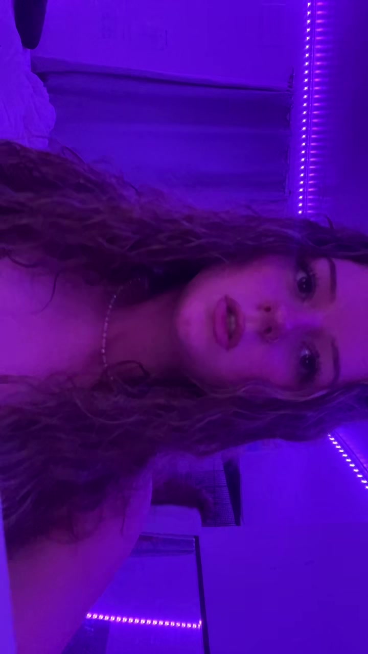 @😚😚