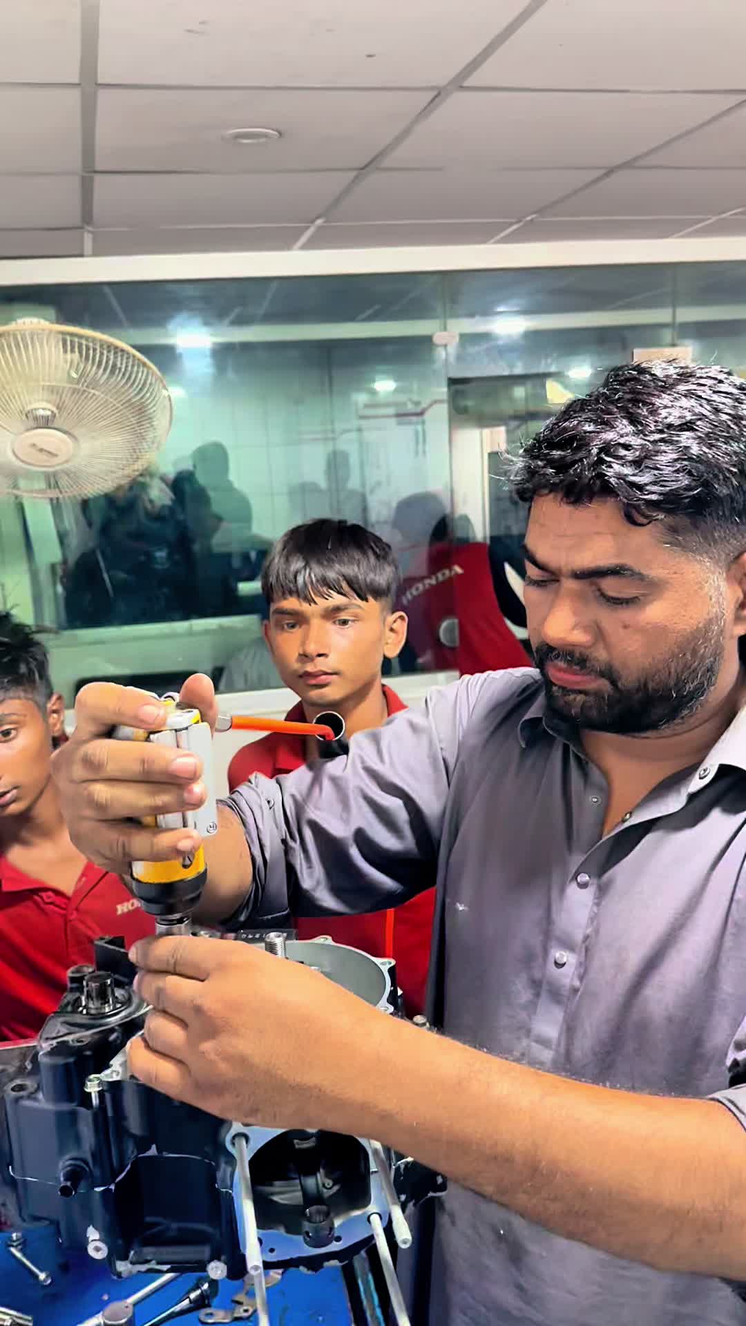 @Honda workshop officials