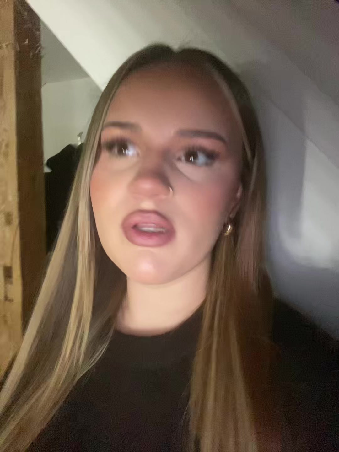 @Elina