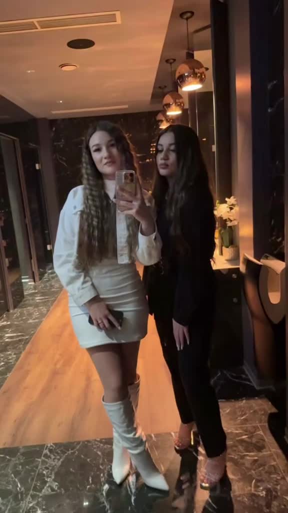 @𝒞𝓇𝒾𝓈𝓉𝒾𝓃𝒶