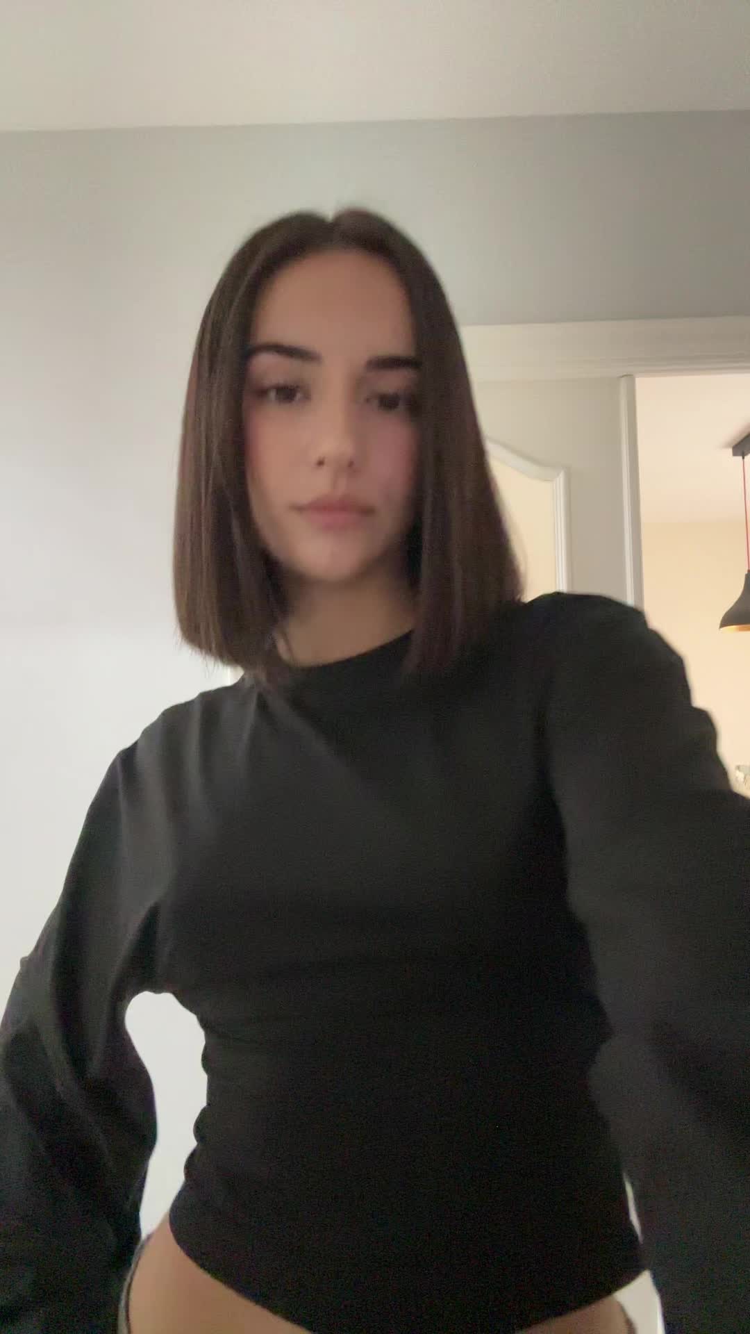 @ᴇᴠᴀ ᴘᴇʀᴇᴢ