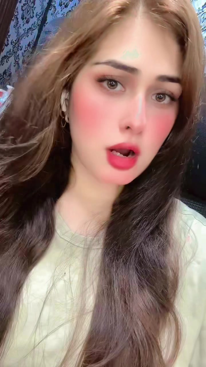 @AmNa✨🥀