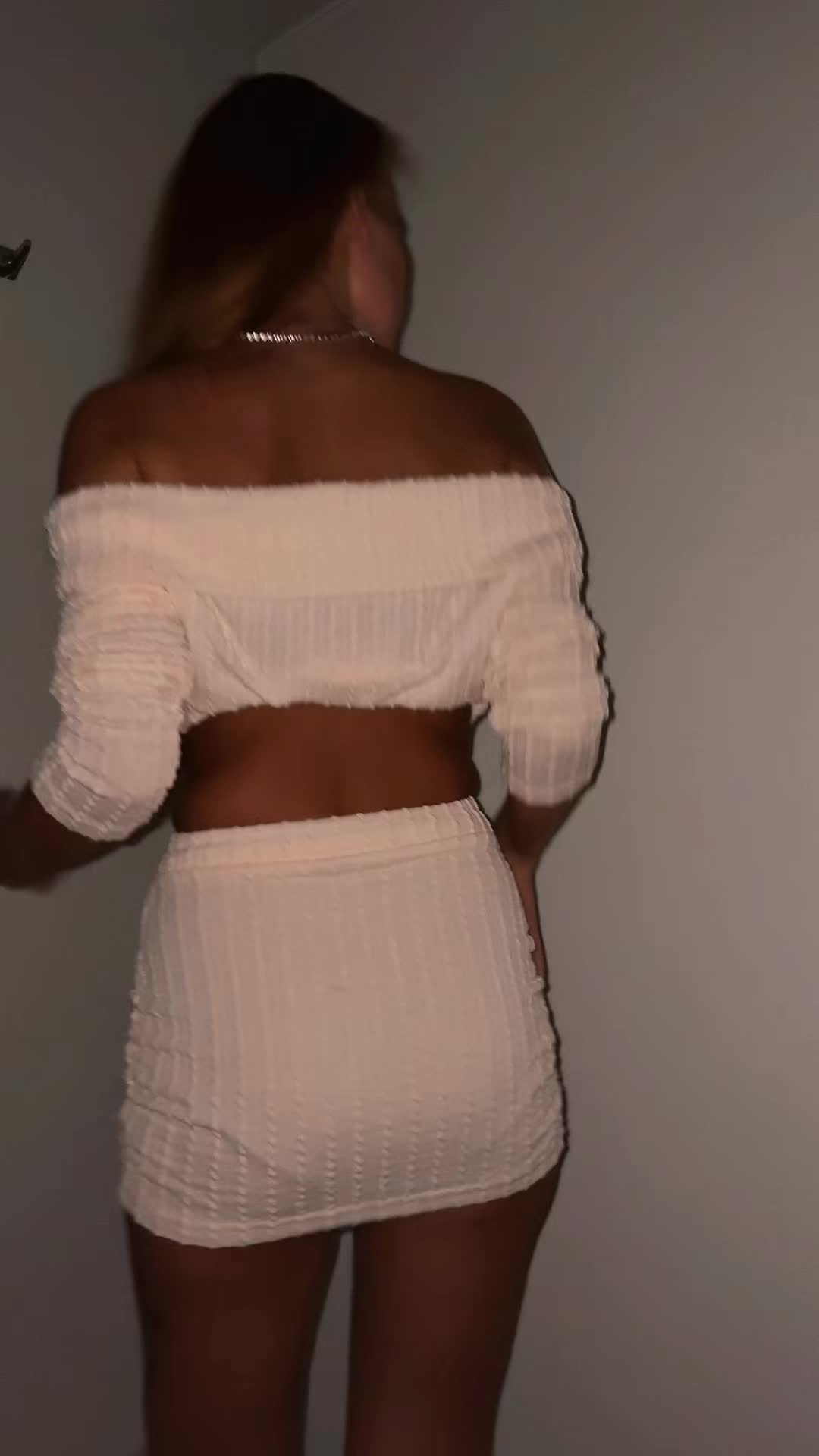 @helenquinn_x