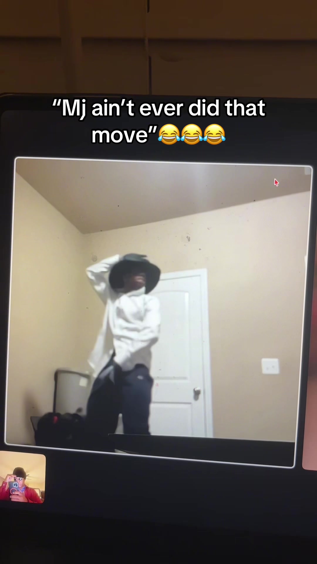 @curdytewfunny