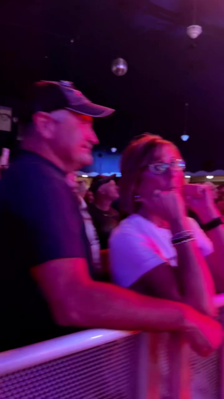 @Chris Janson