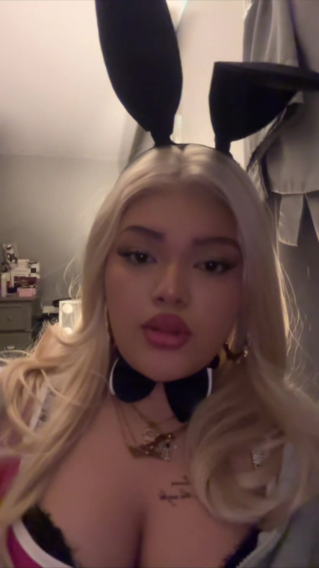 @Alliy