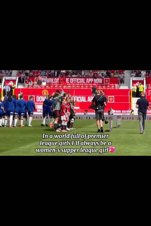 @Beth⚽️💖🏟️