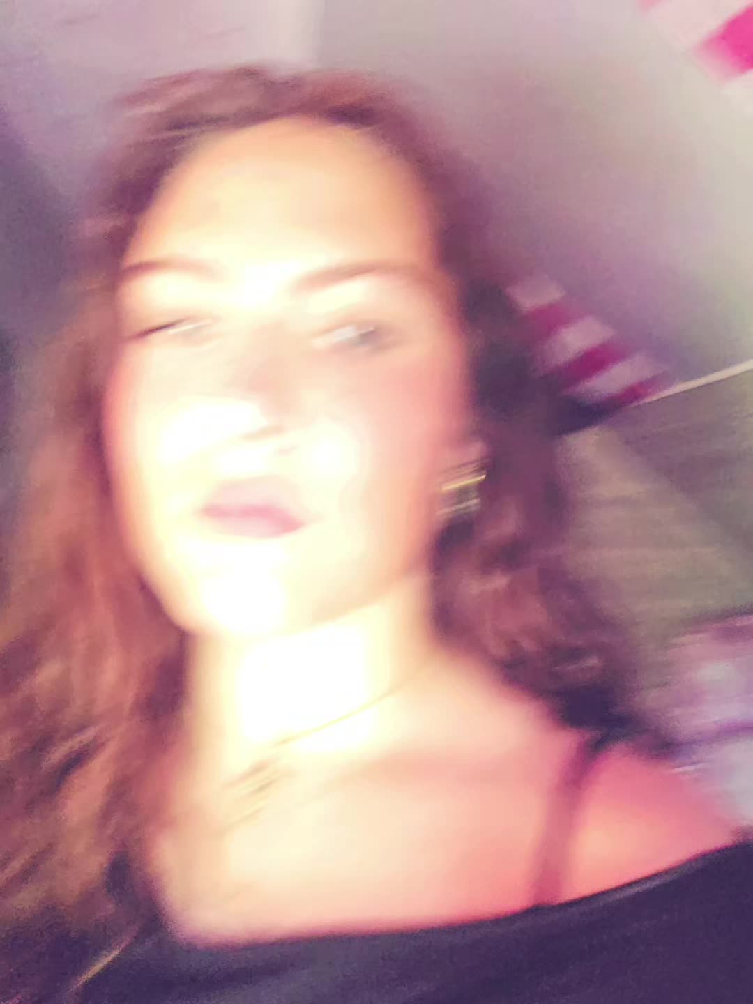 @🎧