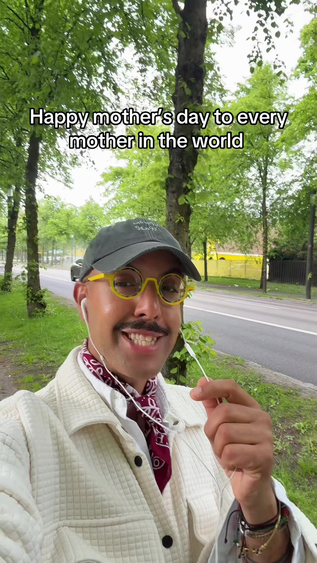 @YouYou