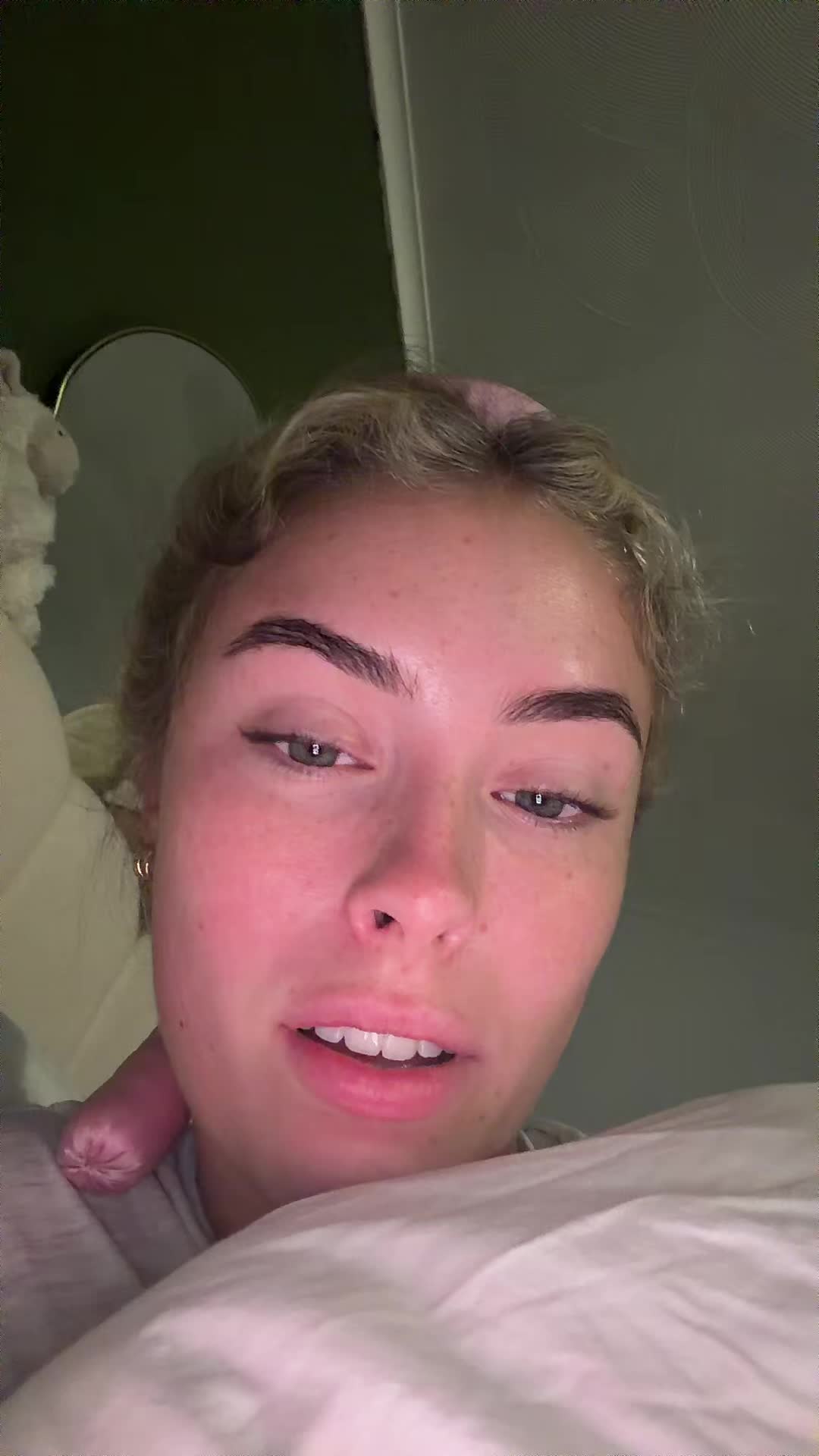 @huhnellywho