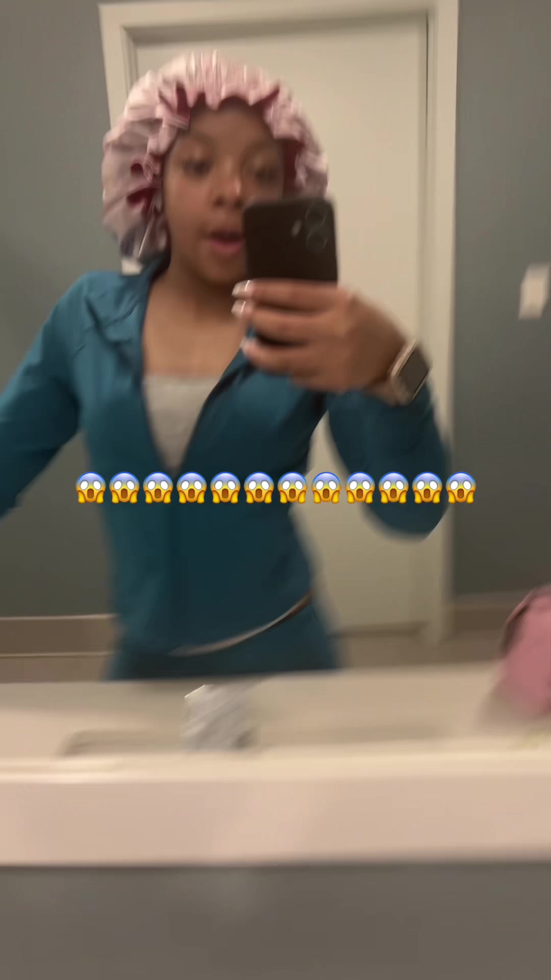 @🧖🏼&zwj;♀️