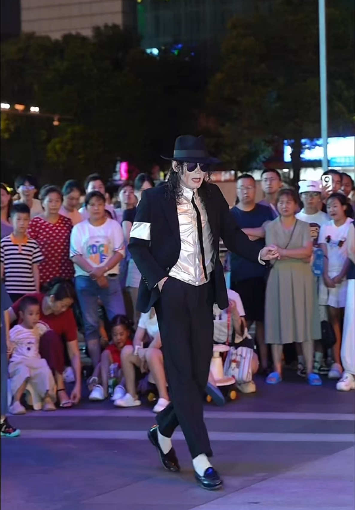 @MichaelJacksonCJ