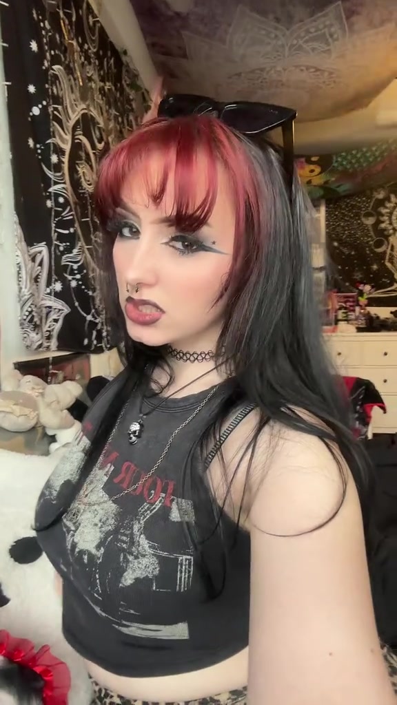 @cami 🧟♀️