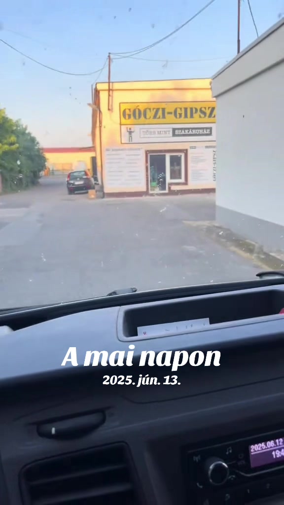@G&oacute;cz&aacute;n Tam&aacute;s