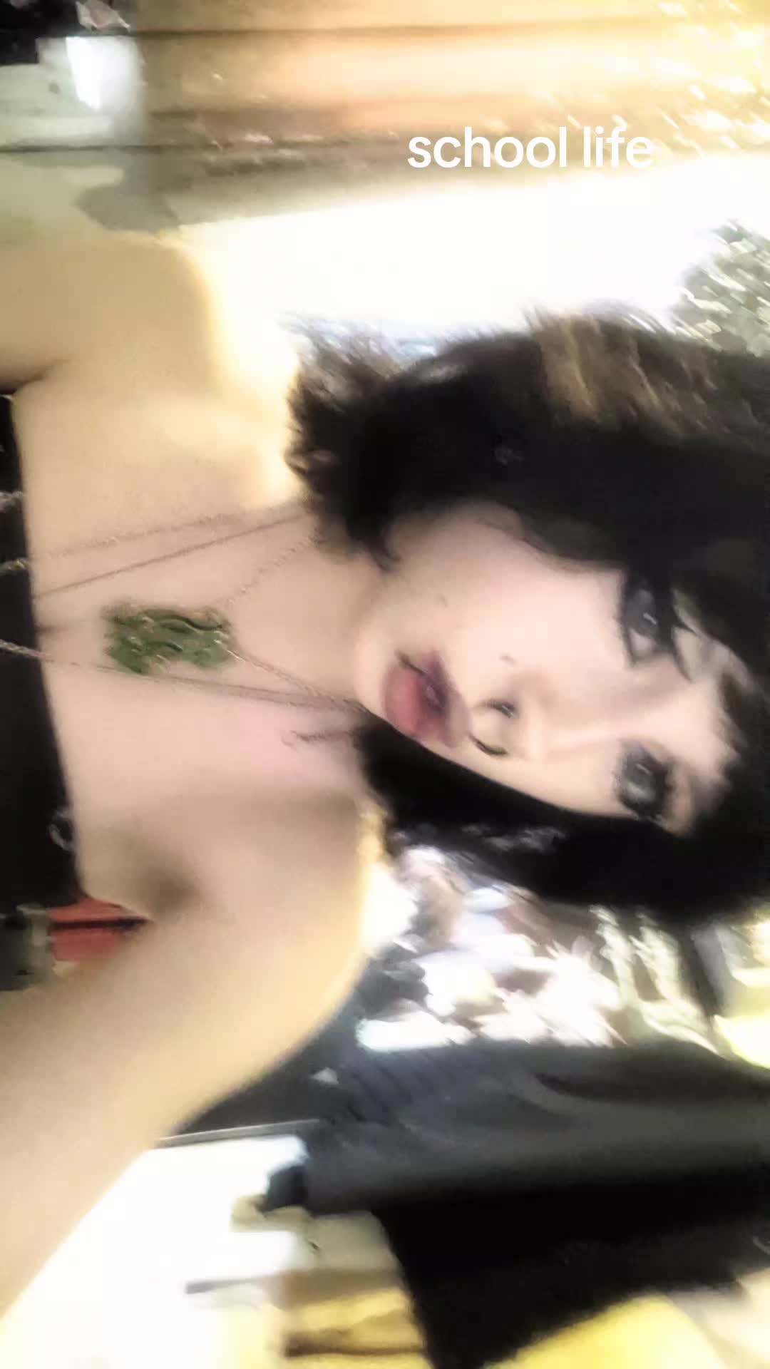 @Nevaeh..🥀