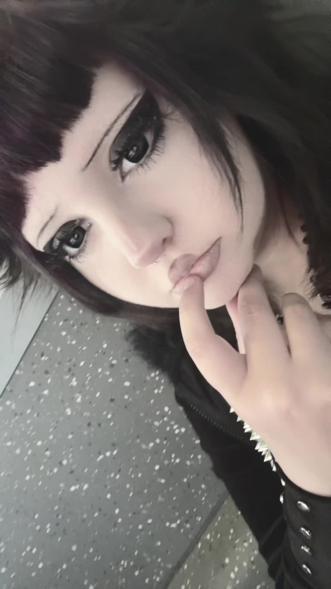 @༺ღ༒ 𝓙 ༒ღ༻