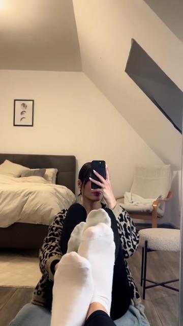 @ela.baddiee