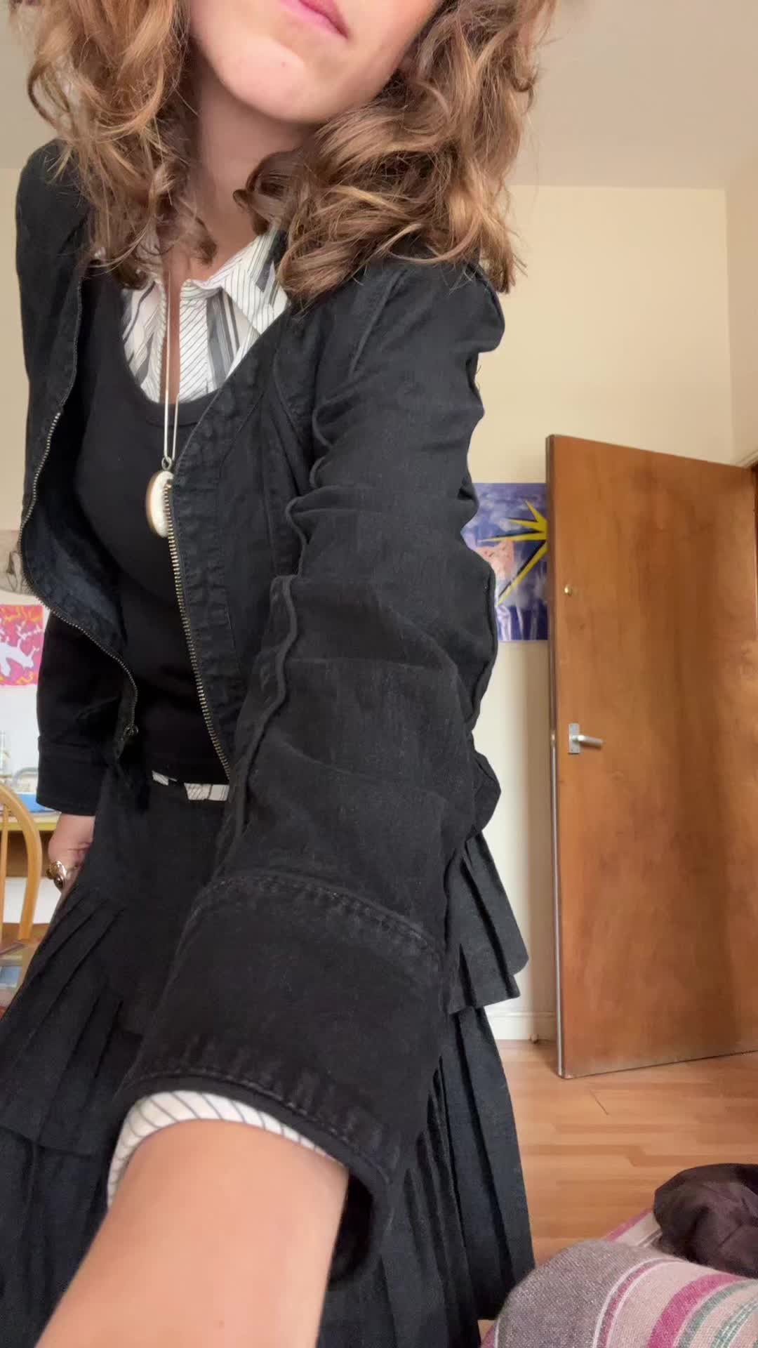 @Eloise🧝♀️