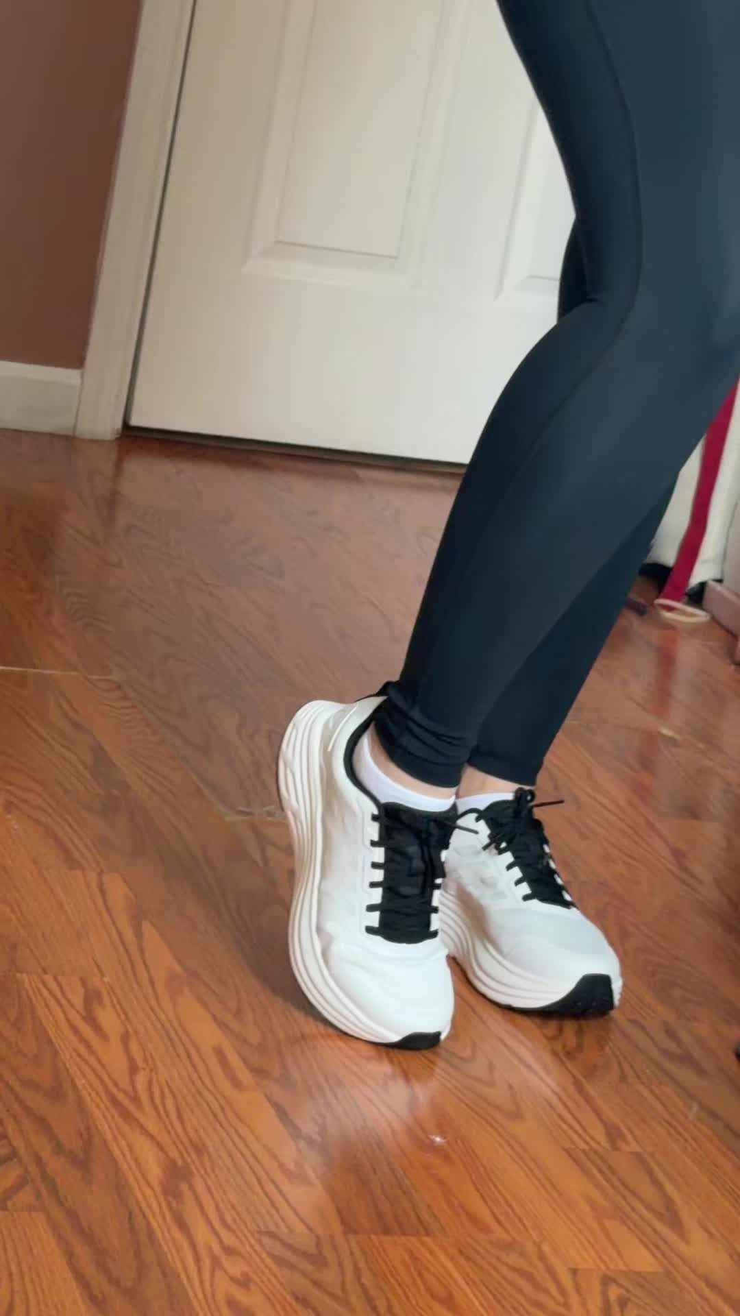 @emelytavv