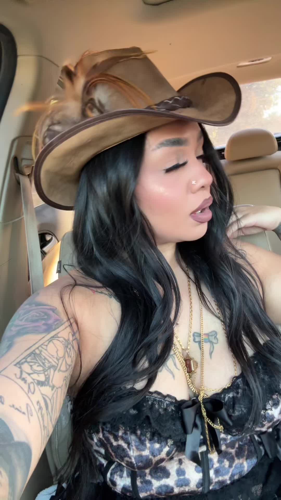 @IamMissMonaMonroe