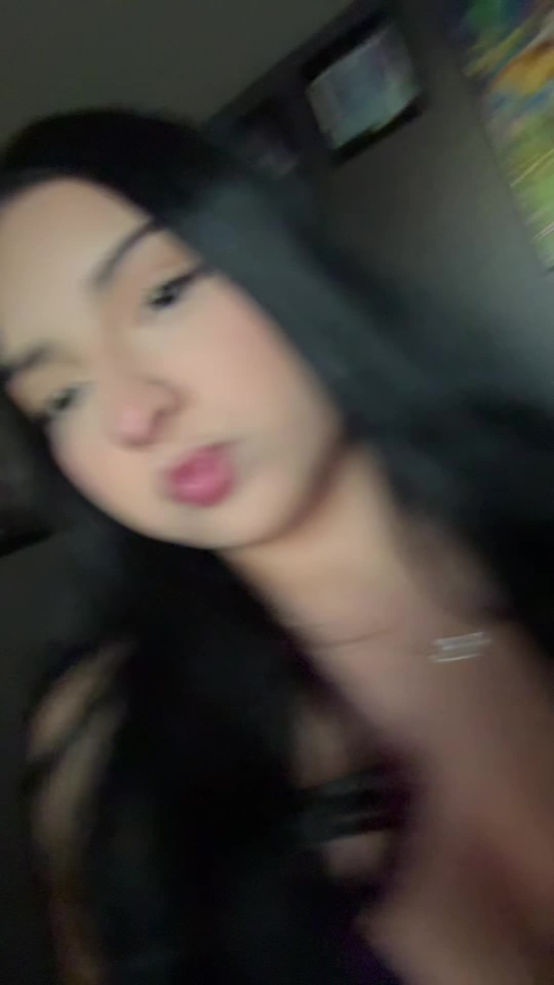 @isabel