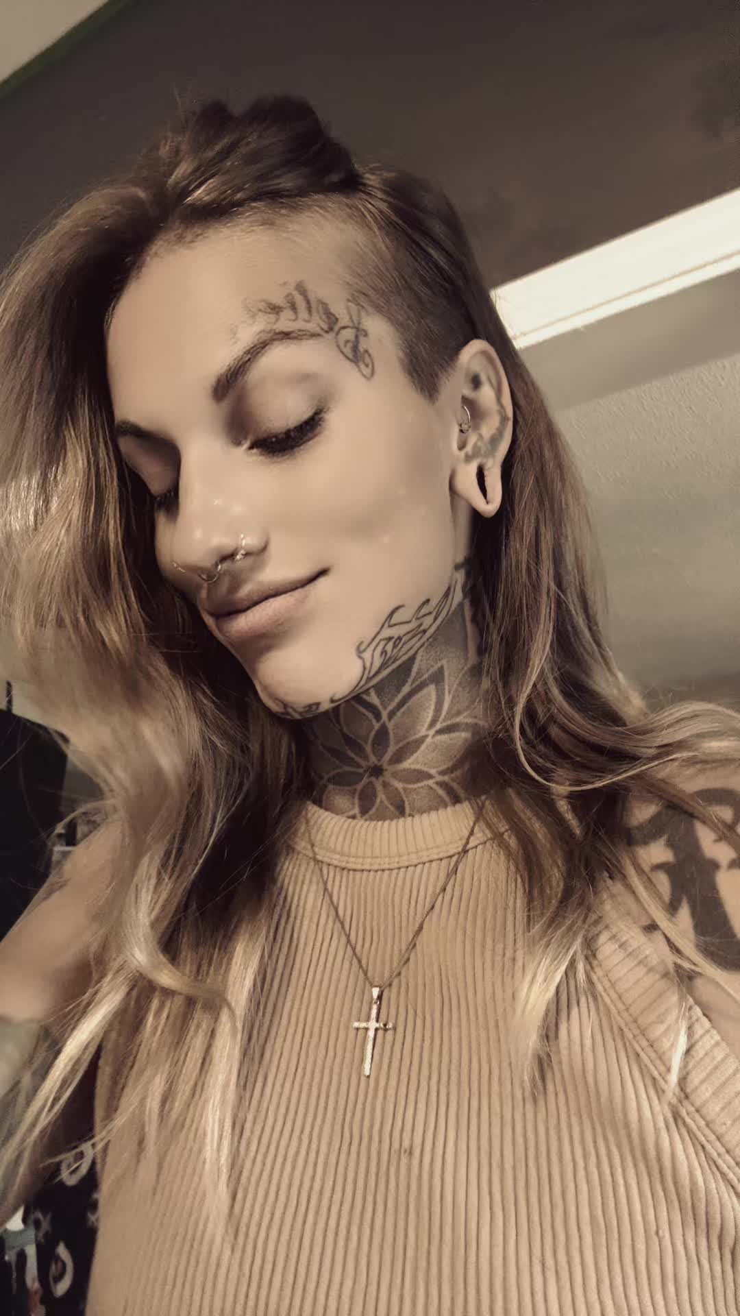 @Chelsi Lynn Wilkens ♌️ ♎️ ♒️