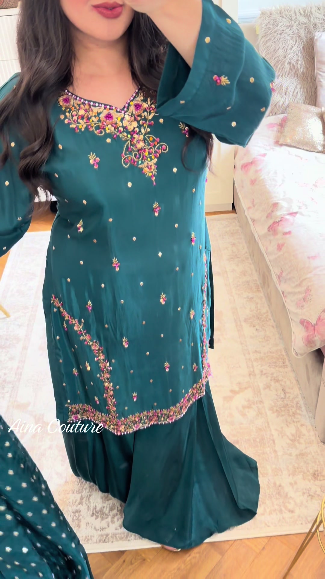 @Aina__couture