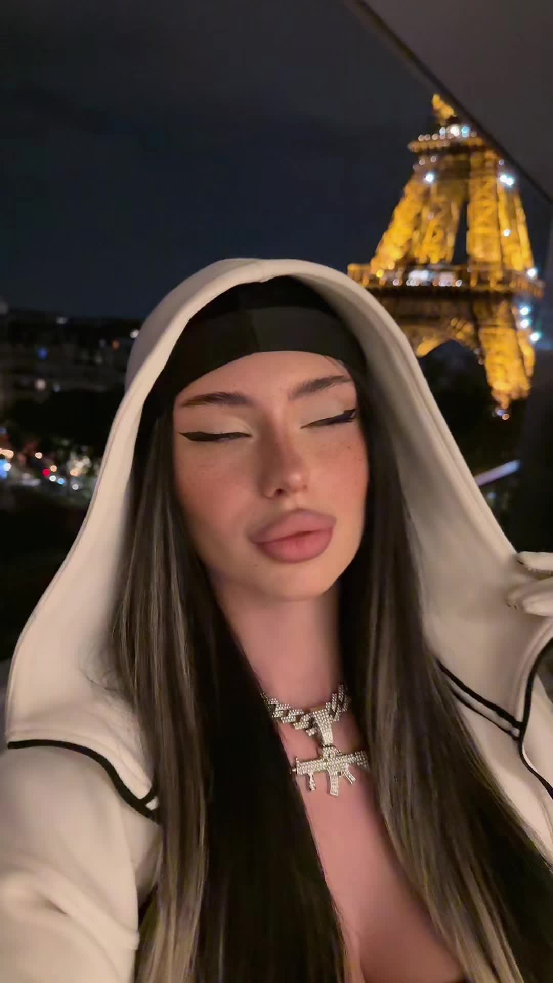 @Syndii69