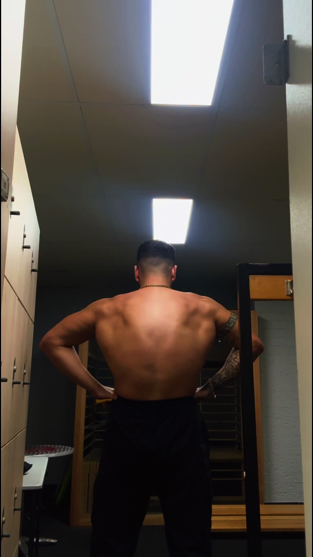 @Zeusyyy