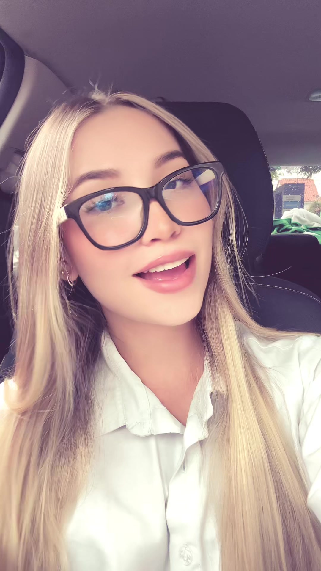 @Alejandra