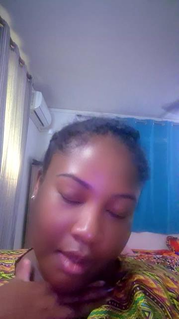 @femme forte 97600