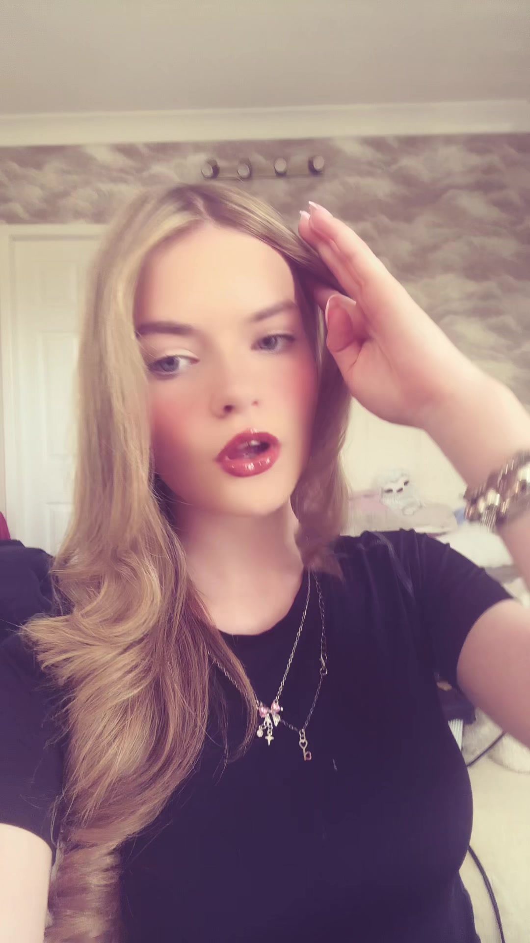 @𝓔𝓑&hearts;️