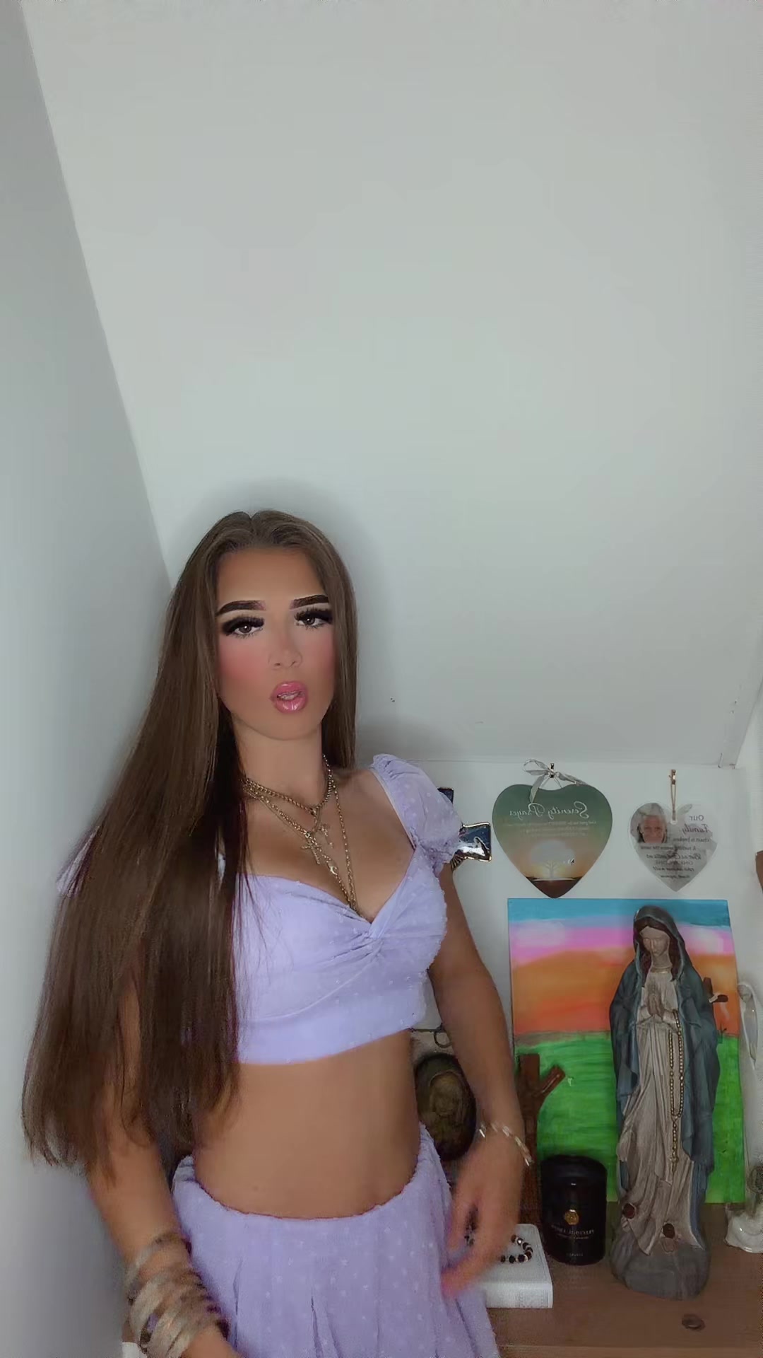 @𝓑𝓮𝓵𝓵𝓪-𝓫𝓸𝓸♛