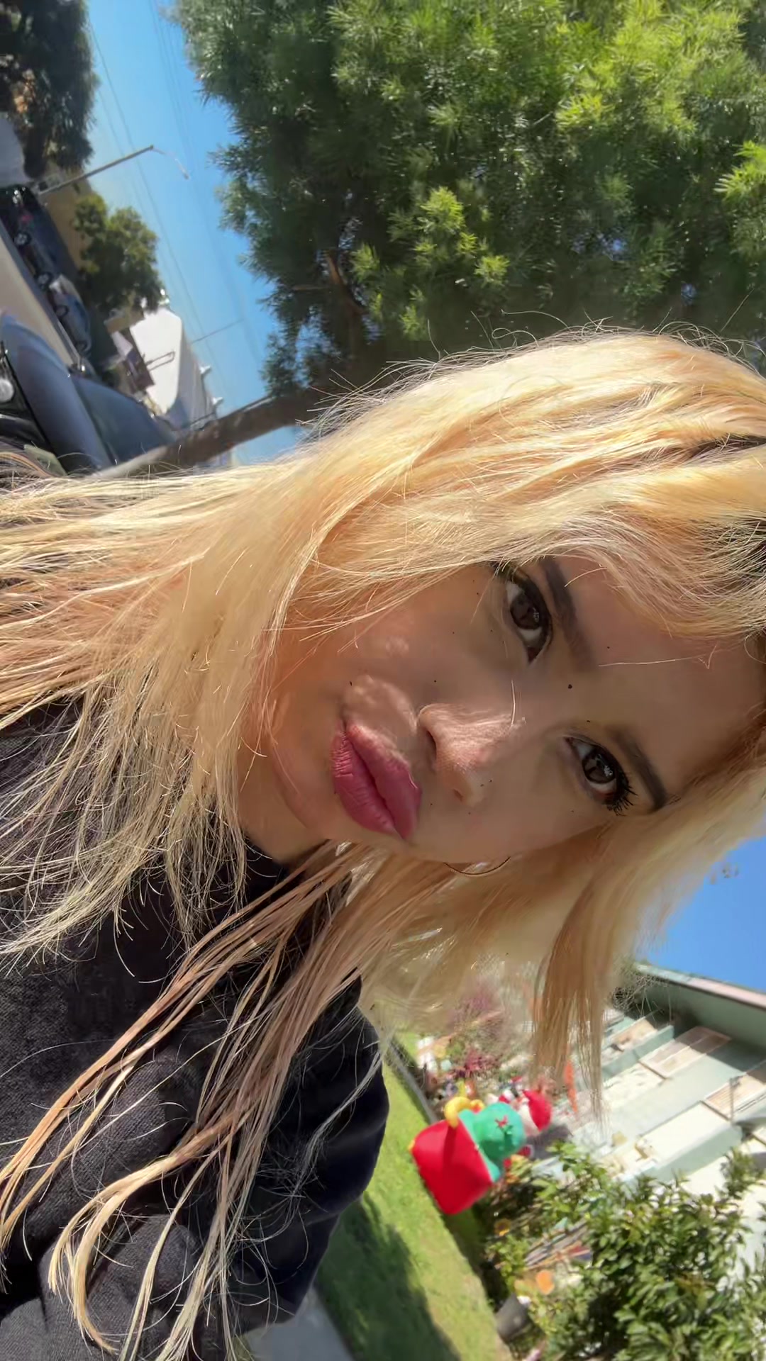 @prettyliesexist
