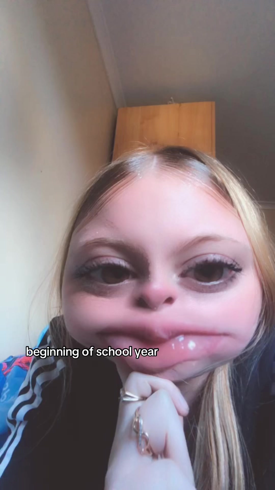 @Uszr_unknown