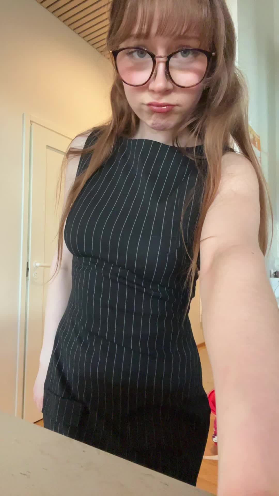 @Ella
