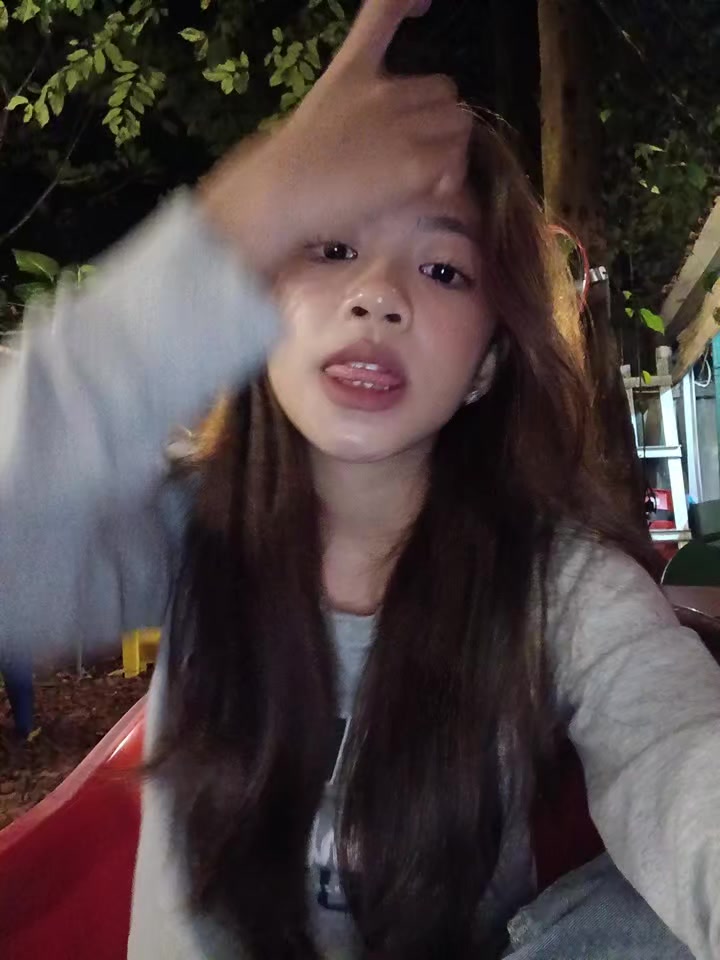@c.
