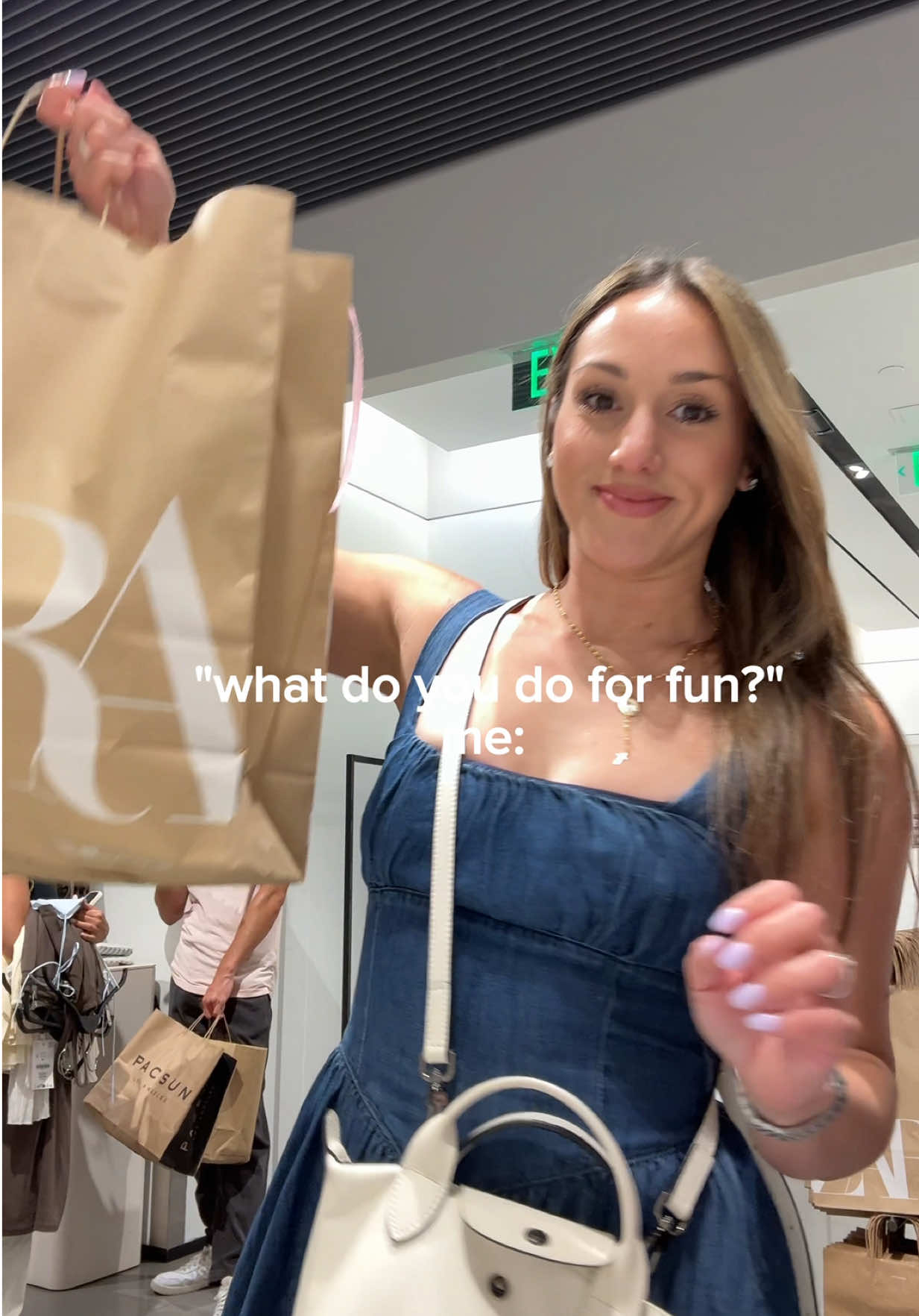 @Ariana Farnataro
