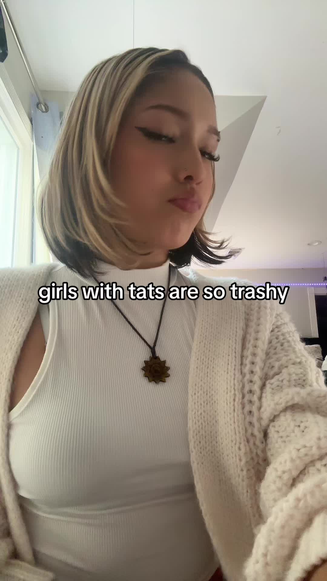 @Bella